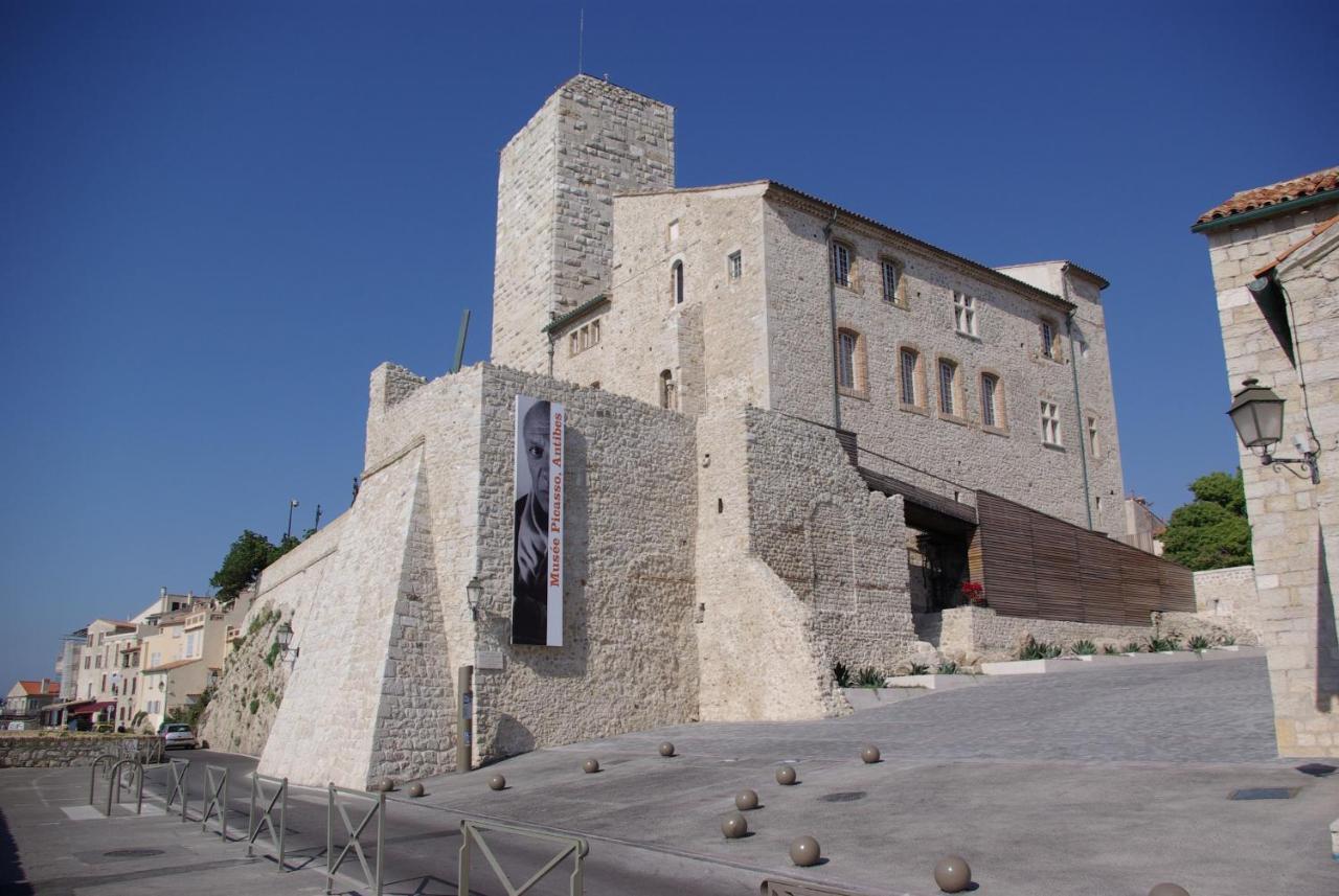 Grand Studio Azur Avec Terrasse - Vieil Antibes Exteriör bild